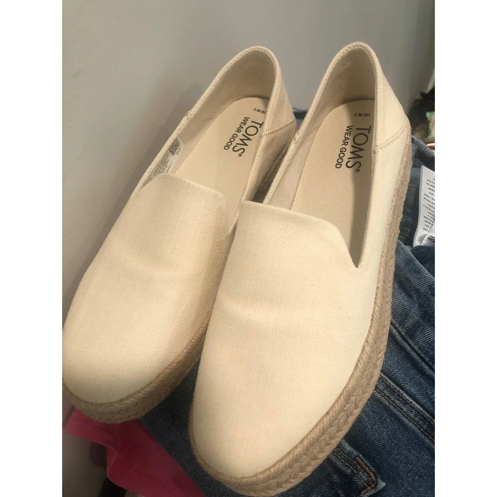 TOMS Rope Espadrille Cream Canvas Slip On Flats Comfort Sz 7 NEW